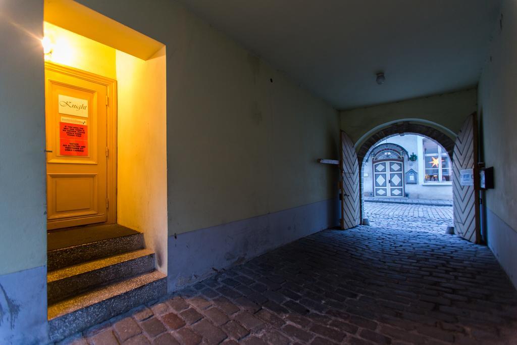Auberge de jeunesse The Knight House à Tallinn Extérieur photo